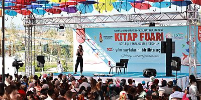 Türkiye’nin önde gelen çocuk gelişimcilerinden biri olarak kabul edilen ‘Akademisyen Anne’ lakaplı Doç. Dr. Saniye Bencik Kangal