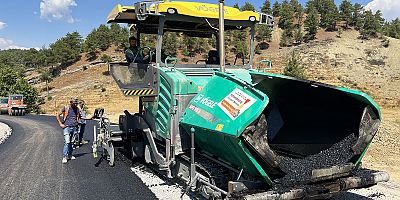 ALİ KAYASI CAM TERAS VE TURİZM TESİSLERİ’NİN YOLU ASFALTLANIYOR