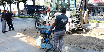 Dün akşam saatlerinde Azerbaycan Bulvarı’nda kanalizasyon hattında meydana gelen arızaya KASKİ ekiplerince hızlı ve etkin bir şekilde müdahale edilerek olası aksamaların önüne geçildi.