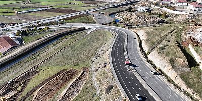 BAHÇECİ HOCA BULVARI, GÜÇLENDİRMENİN ARDINDAN YENİDEN TRAFİĞE AÇILDI