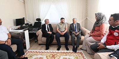 BAŞKAN GÖRGEL’DEN KAHRAMAN MEHMETÇİĞE GEÇMİŞ OLSUN ZİYARETİ