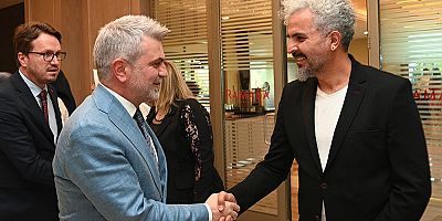 Hayat Yeniden Vakfı Açılış Galası ve Kırmızı Bisiklet Projesi Lansmanı’na katılan Başkan Görgel