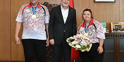 BAŞKAN GÖRGEL, JUDO DÜNYA ŞAMPİYONU ZEYNEP SUDE’Yİ MİSAFİR ETTİ