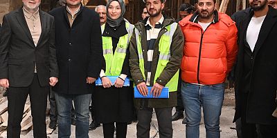 6 Şubat depremlerinde hasar alan Tarihi Kapalı Çarşı’da yürütülen restorasyon çalışmalarını yerinde inceleyen Başkan Görgel