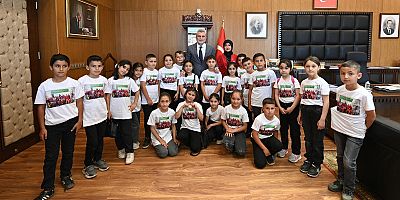 BAŞKAN GÖRGEL, MİNİK ÖĞRENCİLERİ AĞIRLADI
