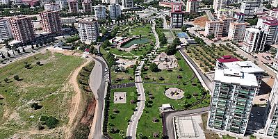 Çadır ve konteyner kentlere ev sahipliği yapan yeşil alanlarda bakım ve onarım çalışmalarına hızlı bir şekilde başlandığını belirten Başkan Görgel