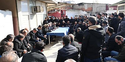 BAŞKAN GÖRGEL VE VALİ ÜNLÜER, DEREPAZARI ESNAFLARI İLE BULUŞTU