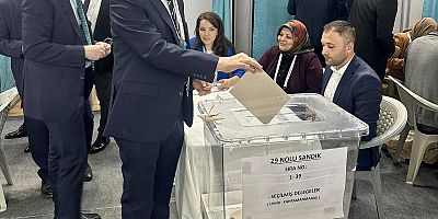 BAŞKAN GÜNGÖR, AK PARTİ 4. OLAĞANÜSTÜ BÜYÜK KONGRESİ’NE KATILDI