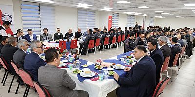BAŞKAN GÜNGÖR, İFTARDA EMNİYET MENSUPLARIYLA BİR ARAYA GELDİ