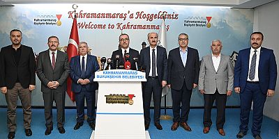 Orta hasarlı binaların güçlendirilmesine ilişkin alınan kararları açıklayan Başkan Güngör