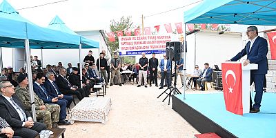 Zehra ve Hasan Tıraş Vakfı tarafından Pazarcık’ta yapımı tamamlanan 40 depremzede konutun anahtar teslim törenine katılan Başkan Güngör