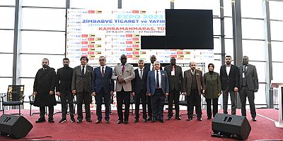 EXPO 2023 alanında düzenlenen Türkiye - Zimbabve Ticaret ve Yatırım Forumu’na katılan Başkan Hayrettin Güngör