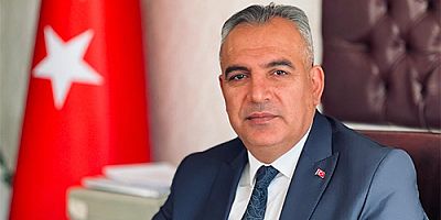 BAŞKAN RAMAZAN GÜRBAK:  TÜRK BAYRAĞI, MİLLETİMİZİN NAMUSU VE ŞEREFİDİR