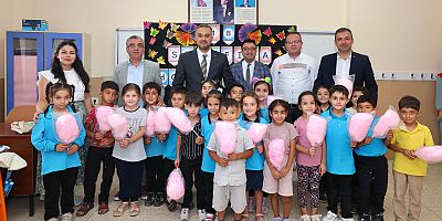 BAŞKAN TOPTAŞ’TAN KIRSAL MAHALLELERDEKİ 7 BİN ÖĞRENCİYE KIRTASİYE SETİ DESTEĞİ
