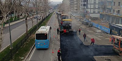 BÜYÜKŞEHİR, ASFALT MESAİSİNİ KESİNTİSİZ SÜRDÜRÜYOR