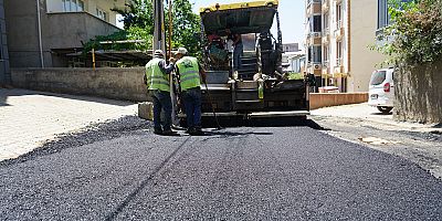 BÜYÜKŞEHİR, ASLANBEY MAHALLESİ’NDE ASFALT MESAİSİNE BAŞLADI