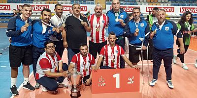 Türkiye Voleybol Federasyonu tarafından düzenlenen “Erkekler Oturarak Voleybol 1. Ligi”nde mücadele eden Kahramanmaraş Büyükşehir Belediyespor