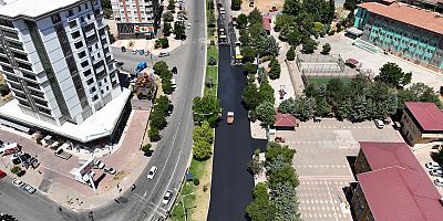 BÜYÜKŞEHİR BİR CADDEYİ DAHA YENİLİYOR