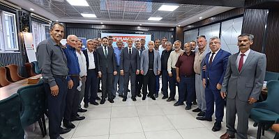 Kahramanmaraş Büyükşehir Belediyesi’nin ilçe genelinde Muhtarlar Buluşmaları devam ediyor. Büyükşehir yetkilileri Afşinli muhtarlarla bir araya gelerek yerleşim yerlerinin ihtiyaç ve önceliklerine dai