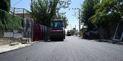 BÜYÜKŞEHİR’DEN GENÇOSMAN’DA KESİNTİSİZ ASFALT MESAİSİ