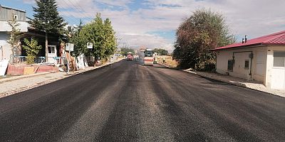 BÜYÜKŞEHİR, ELBİSTAN’DA DARENDE CADDESİ’Nİ YENİLİYOR