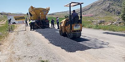 BÜYÜKŞEHİR, ELBİSTAN’DA KIRSAL MAHALLE YOLLARINI İYİLEŞTİRİYOR