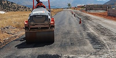 BÜYÜKŞEHİR, GÖKSUN’DA ULAŞIM ATAĞINI SÜRDÜRÜYOR
