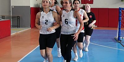 BÜYÜKŞEHİR’İN KADIN GOALBALL TAKIMI GÖZÜNÜ ŞAMPİYONLAR LİGİ KUPASINA DİKTİ