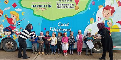 BÜYÜKŞEHİR’İN MOBİL ÇOCUK KÜTÜPHANESİ ONİKİŞUBAT VE TÜRKOĞLU'NDA 