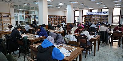 BÜYÜKŞEHİR, ÜNİVERSİTE HAZIRLIĞINDA ÖĞRENCİLERİN YANINDA!