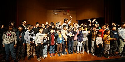 ÇOCUKLAR ‘SERTAÇ ABİ’ İLE OYUN DÜNYASINA YOLCULUK ETTİ