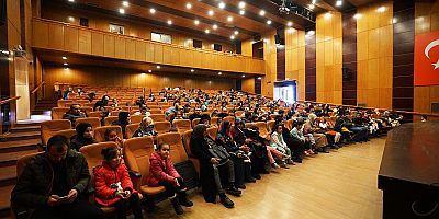 ÇOCUKLAR TOSPİK’İN HİKÂYESİNİ BÜYÜK BİR İLGİYLE İZLEDİ
