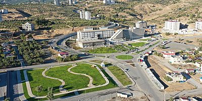 DULKADİROĞLU KAMU KÜLLİYESİ VATANDAŞIN KAMU HİZMETLERİNE ULAŞIMINI KOLAYLAŞTIRDI