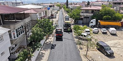 DULKADİROĞLU’NDA ASFALT SEFERBERLİĞİ SÜRÜYOR