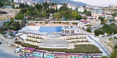 DULKADİROĞLU ŞELALE PARK YAPIMINDA SONA GELİNDİ