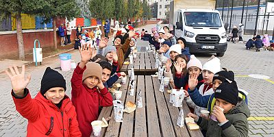 DULKADİROĞLUNDAN ÖĞRENCİLERE ÇORBA İKRAMI
