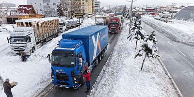 EKSİ 10 DERECEDE GÖNÜLLERİ ISITAN DAYANIŞMA