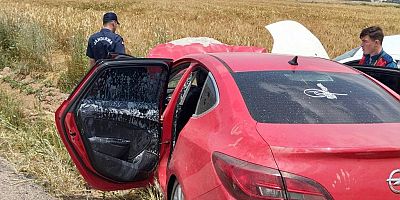 ELBİSTAN’DA İKİ OTOMOBİL KAFA KAFAYA ÇARPIŞTI: 1 ÇOCUK ÖLDÜ 8 KİŞİ YARALI