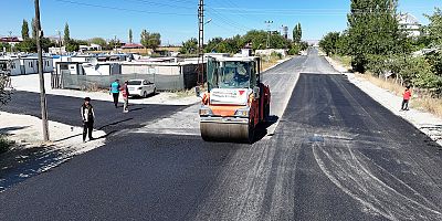 ELBİSTAN’DA TOPLAM 8 KİLOMETRELİK ARTERİN ASFALTI BÜYÜKŞEHİR’LE YENİLENİYOR