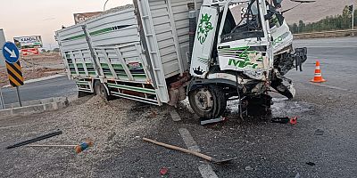 ELBİSTAN’DA TRAFİK KAZASI: 2 YARALI