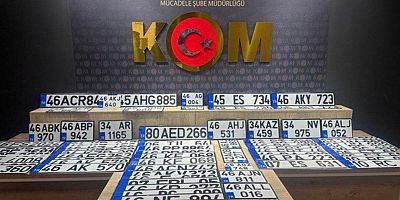 EMNİYET'TEN APP PLAKA UYARISI: 140 BİN LİRA CEZA VE HAPİS ŞOKU