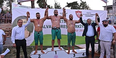  GELENEKSEL GÜREŞİN KALBİ TÜRKİYE ŞAMPİYONASI İLE ONİKİŞUBAT’TA ATTI