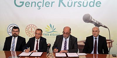 “GENÇLER KÜRSÜDE” PROJESİ PROTOKOLÜ İMZALANDI