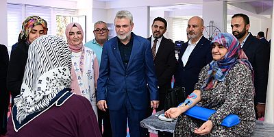 GENÇLER TASARLADI, IŞIKLAR FİLİSTİN İÇİN YANDI