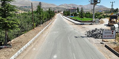 GÖKSUN KIRSALINDA DAHA KONFORLU ULAŞIM İÇİN BÜYÜKŞEHİR GÖREV BAŞINDA