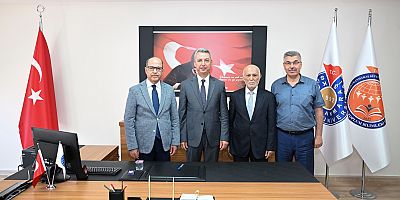 İNSAN VE TOPLUM BİLİMLERİ FAKÜLTESİNDE DEKANLIK DEVİR TESLİMİ GERÇEKLE
