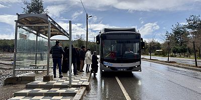 KAHRAMANMARAŞ BÜYÜKŞEHİR, BAYRAMDA MEZARLIK ZİYARETLERİNİ ULAŞIM DESTEĞİYLE KOLAYLAŞTIRDI