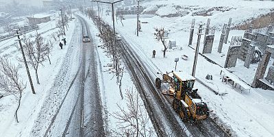 KAHRAMANMARAŞ BÜYÜKŞEHİR BELEDİYESİ  KARLA MÜCADELEDE SEFERBER OLDU
