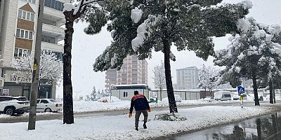 KAHRAMANMARAŞ BÜYÜKŞEHİR BELEDİYESİ,  KIŞ MESAİSİNİ SÜRDÜRÜYOR