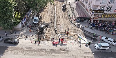 KAHRAMANMARAŞ BÜYÜKŞEHİR, CAHİT ZARİFOĞLU CADDESİ’NDE KAPSAMLI YENİLEME ÇALIŞMASI BAŞLATTI
